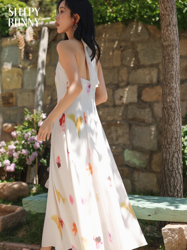 Midi Skirt Floral - Damska sukienka midi z dekoltem typu